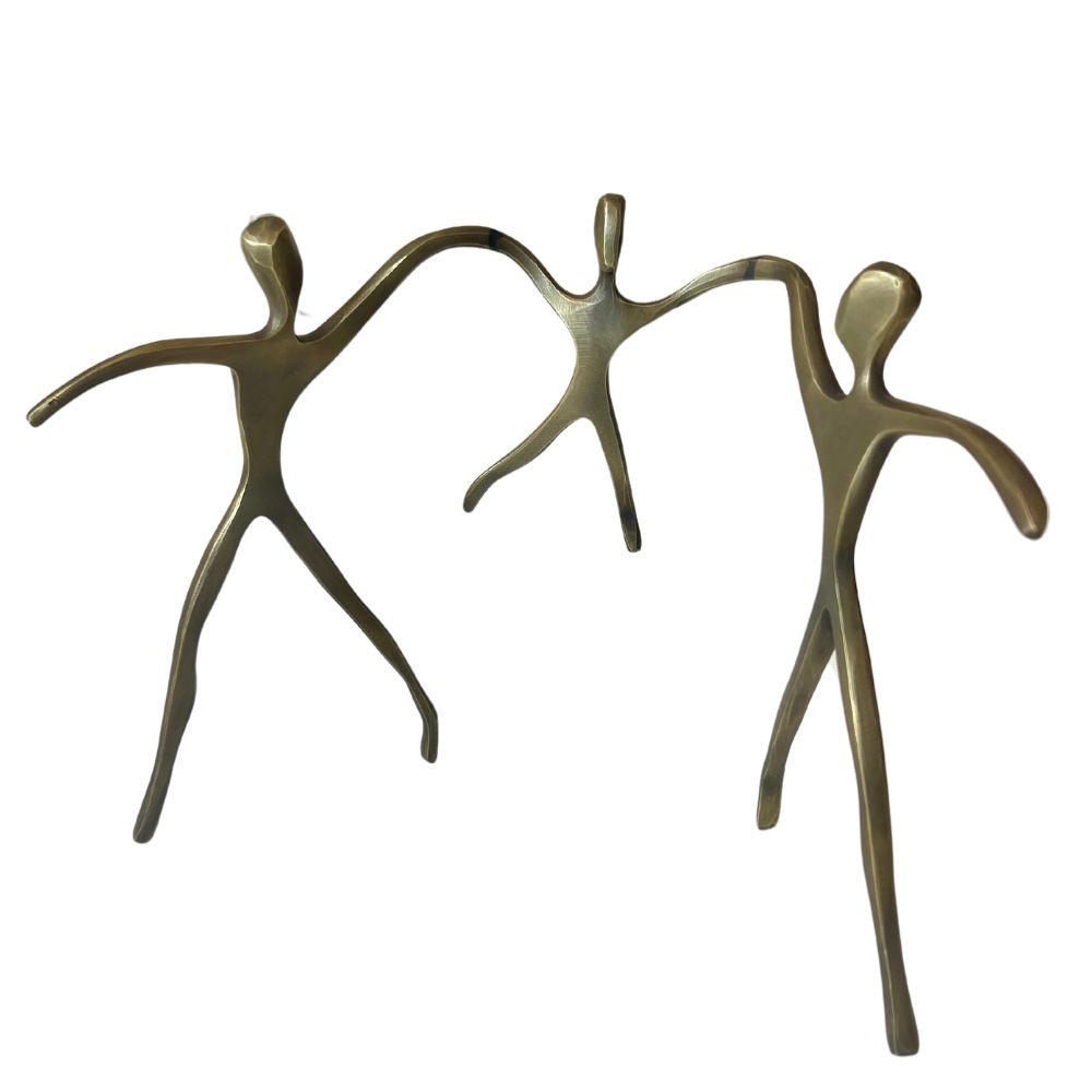 Escultura Família LGBT+ - Pais e Criança