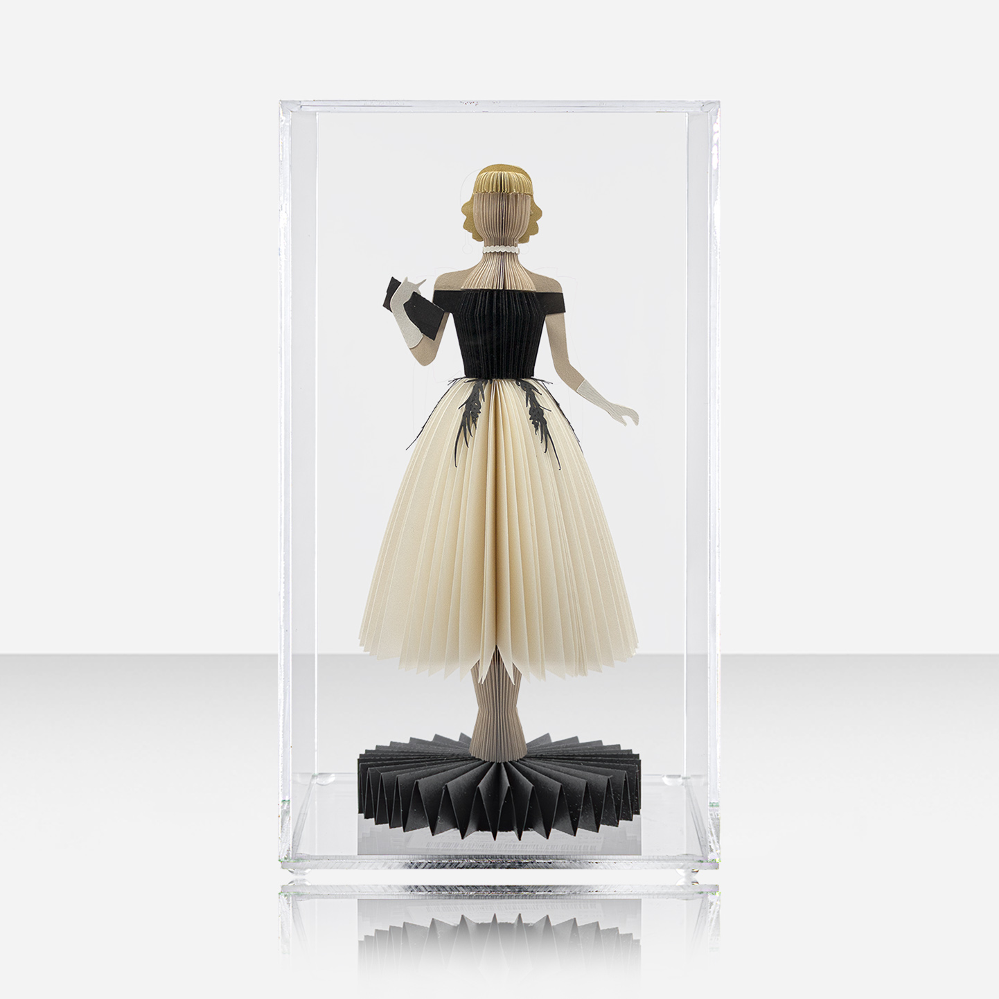 Escultura Grace Kelly - 18x26 cm | Leila Nishi