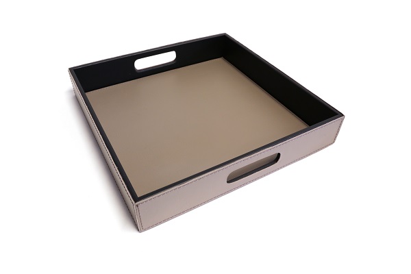 Bandeja Quadrada Fendi - 32x32 cm